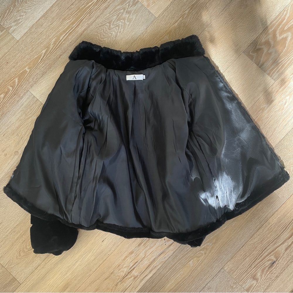 Faux fur black short zip jacket w pockets L - Picture 6 of 7